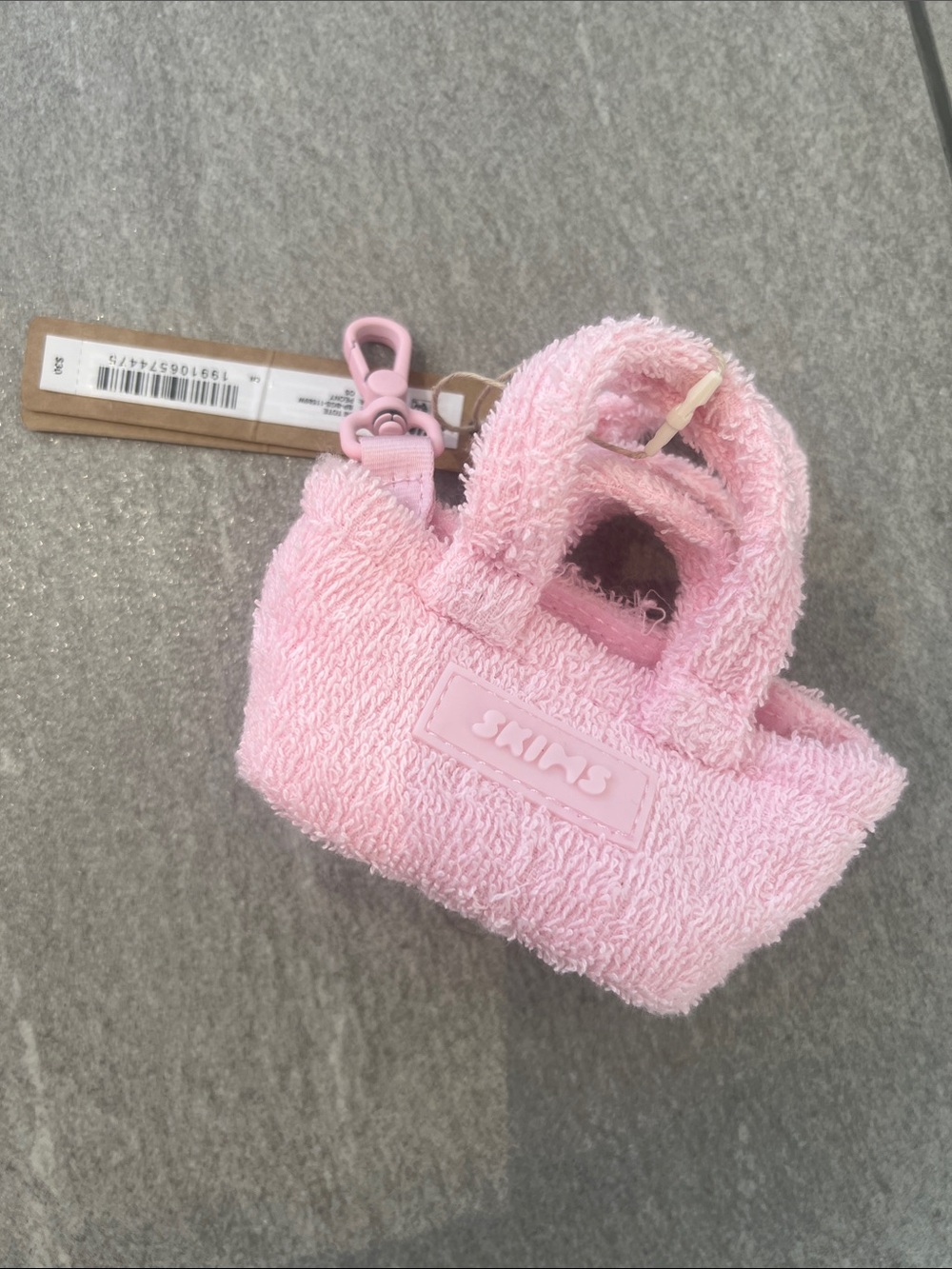 VIRAL🚨NWT SKIMS BAG CHARM 🚨